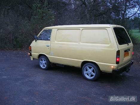 Toyota liteace SOLGT billede 4