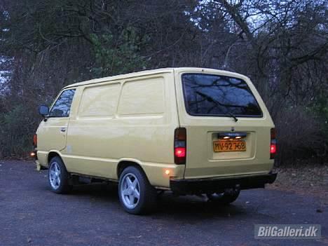 Toyota liteace SOLGT billede 5