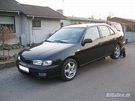 Nissan Almera SR sedan *SOLGT*  billede 8