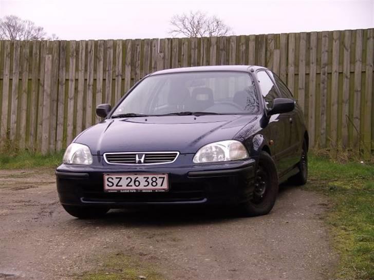 Honda Civic 1,5 iLS 3dr billede 1