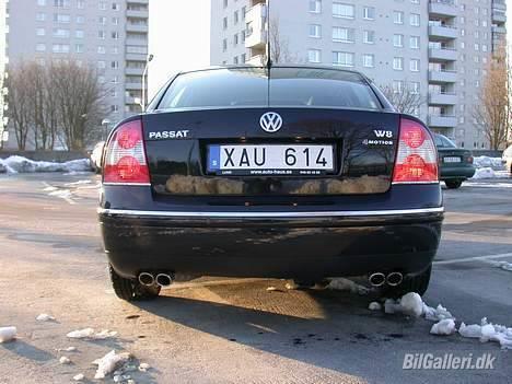 VW Passat W8 *SOLGT* billede 2