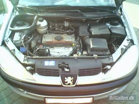 Peugeot 206 - Solgt billede 4