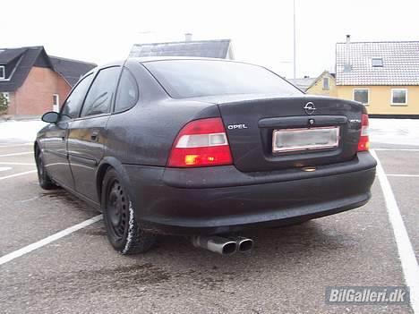 Opel Vectra B SOLGT billede 2