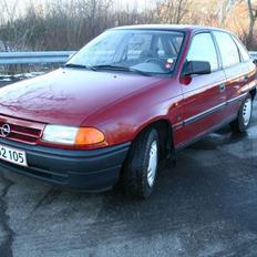 Opel Astra 1,6i   ( Tidl. Bil )