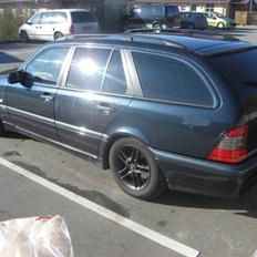 Mercedes Benz C220 CDI  SOLGT