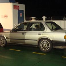 BMW 323i e30 r.i.p