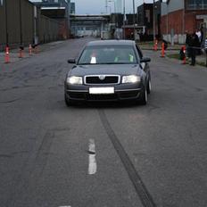 Skoda Superb TDI ..TOTAL SKADET