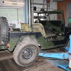 Ford M151A ( Mutt )