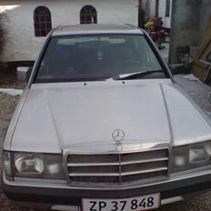 Mercedes Benz 190 2.5D aut (solgt)