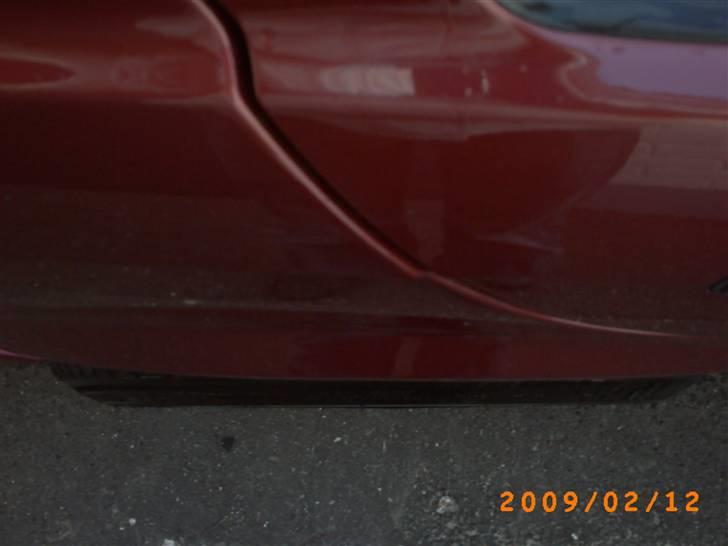 BMW 325I E36 *Solgt* - Bagdækkende går lige udover.. hovsa.. billede 8