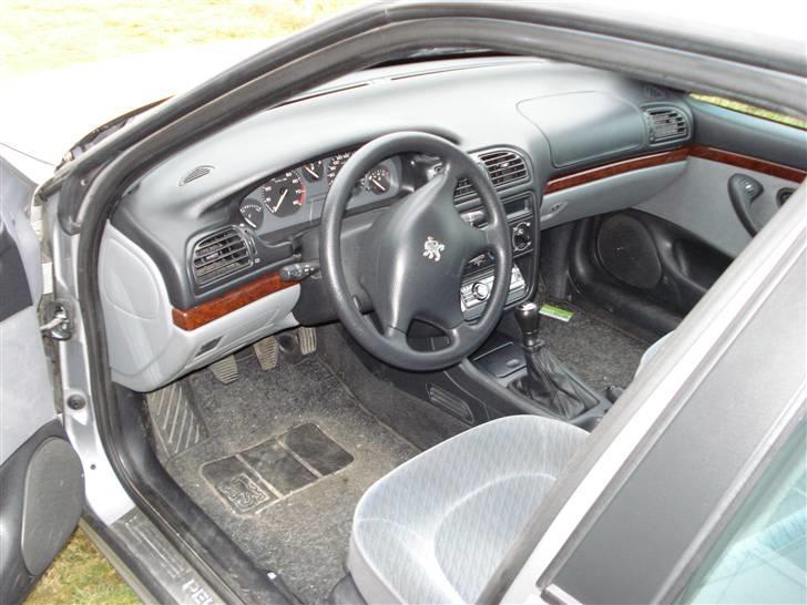 Peugeot 406 2,0 turbo - gamle standart kabine billede 6