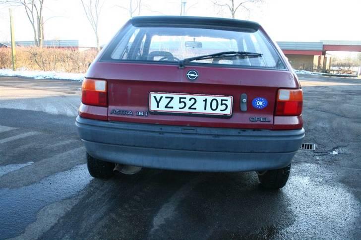 Opel Astra 1,6i   ( Tidl. Bil ) billede 2