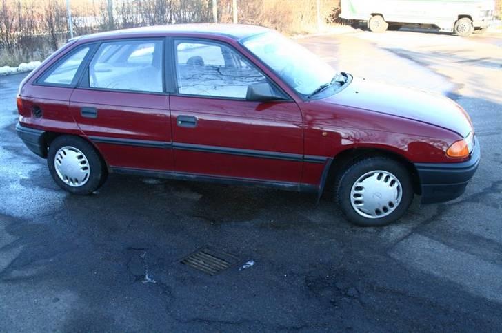 Opel Astra 1,6i   ( Tidl. Bil ) billede 4