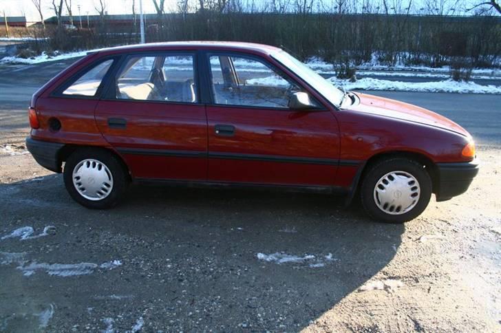 Opel Astra 1,6i   ( Tidl. Bil ) billede 11