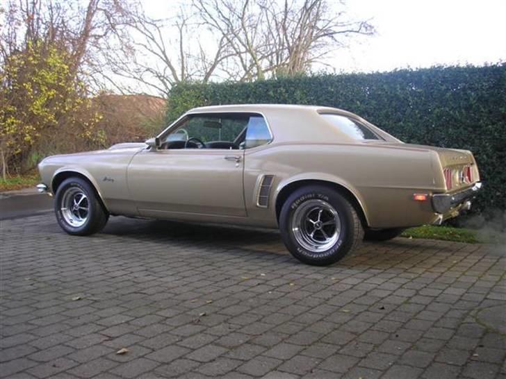 Ford Mustang  (Solgt) billede 7