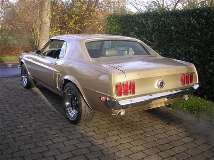 Ford Mustang  (Solgt) billede 8
