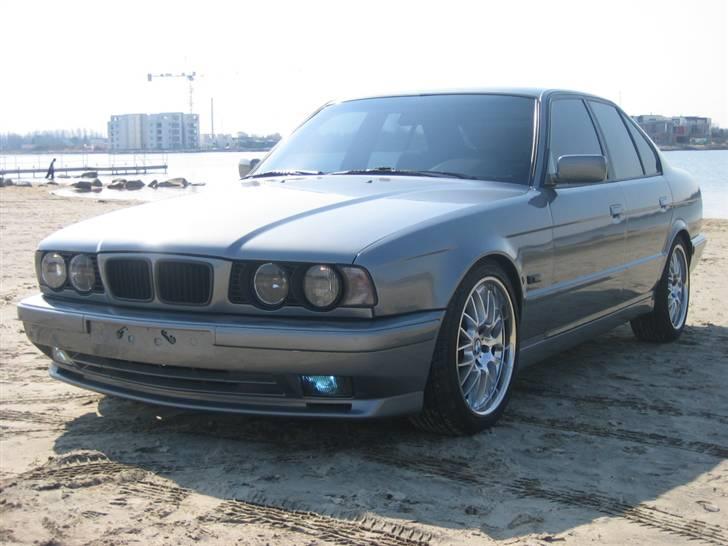 BMW E34 billede 1