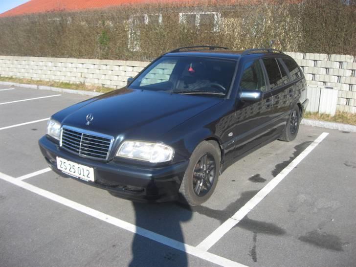 Mercedes Benz C220 CDI  SOLGT billede 1