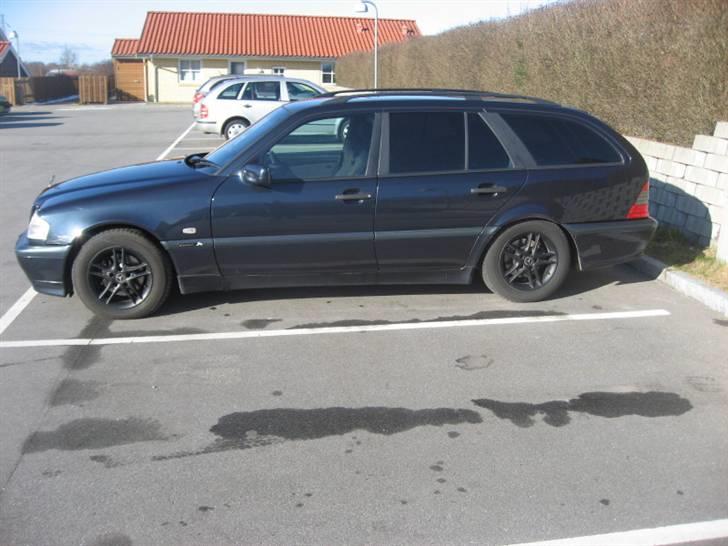 Mercedes Benz C220 CDI  SOLGT billede 4