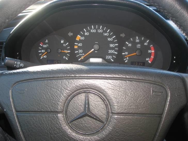 Mercedes Benz C220 CDI  SOLGT billede 6