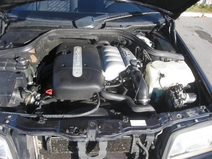 Mercedes Benz C220 CDI  SOLGT billede 9