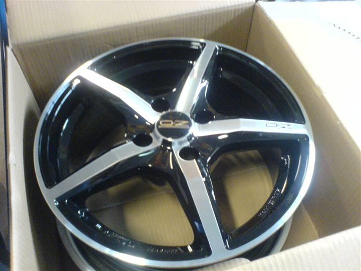 Peugeot 106 GTI 1,6 16V *Solgt* - De nye 16" OZ Canova Black billede 4