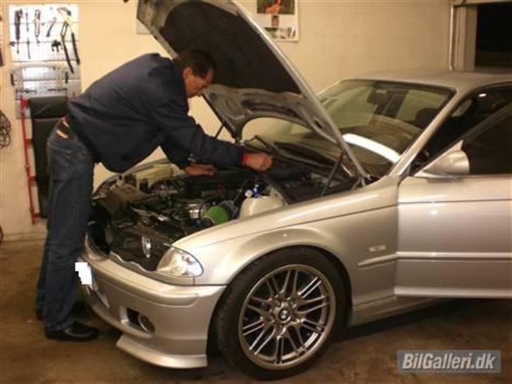 BMW 323 sedan e46 billede 15