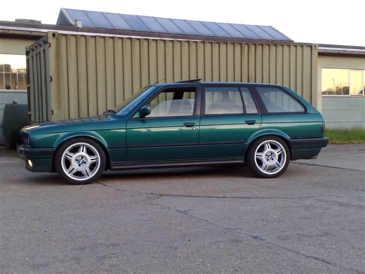 BMW E30 325 i Touring (SOLGT)  billede 6
