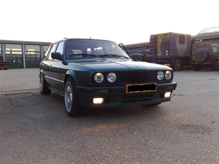 BMW E30 325 i Touring (SOLGT)  billede 7