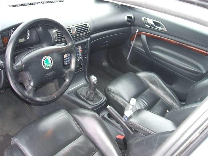 Skoda Superb TDI ..TOTAL SKADET billede 13