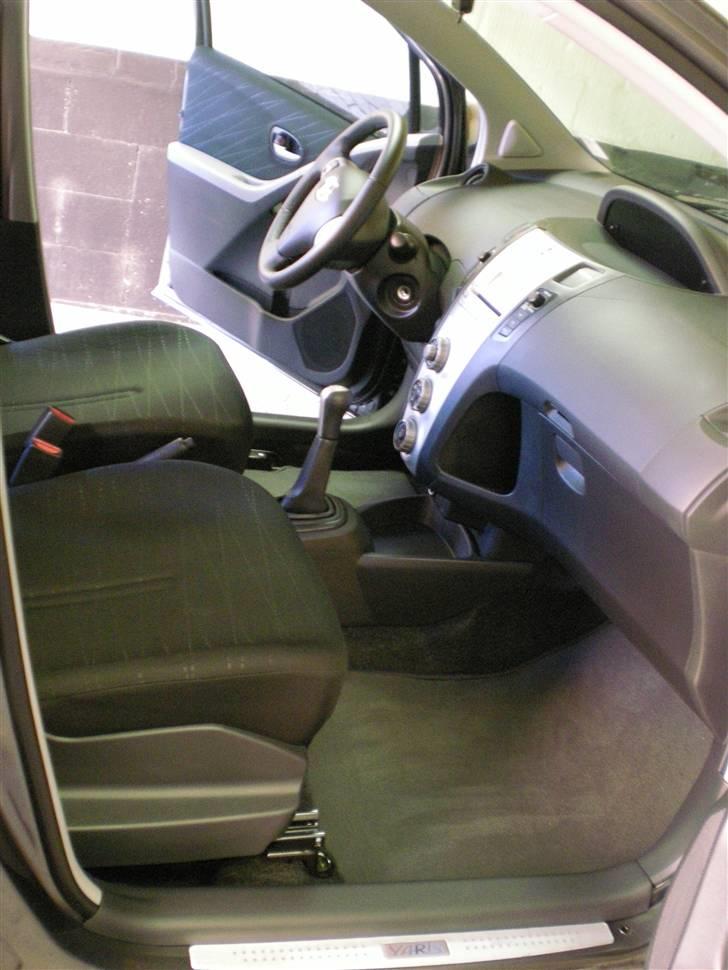 Toyota Yaris *SOLGT* billede 2