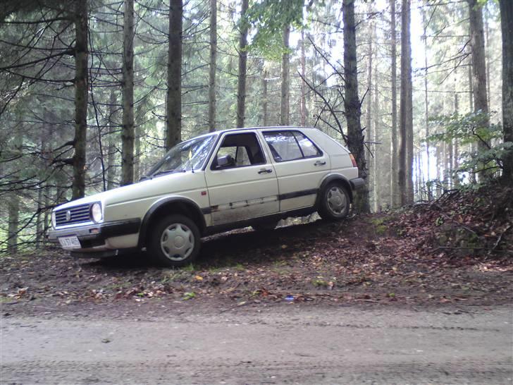 VW golf 2  - såden så den ud da jeg købte den hehe billede 1