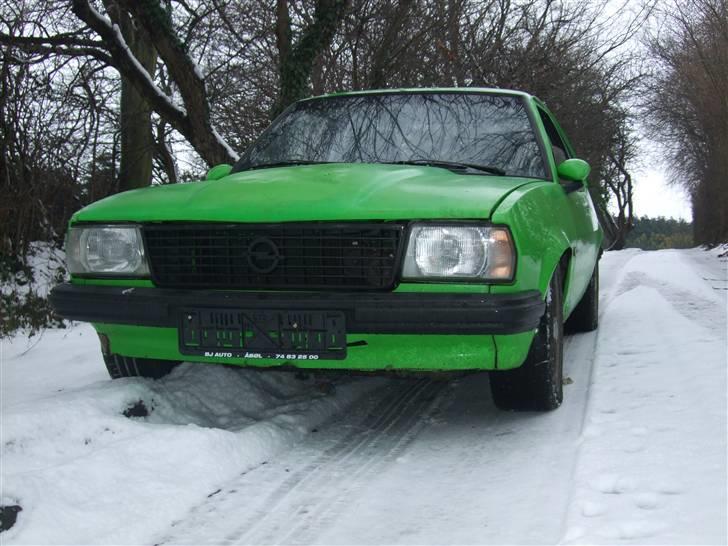 Opel ascona b solgt billede 5