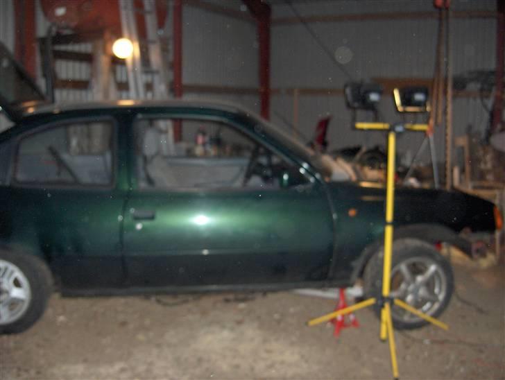 Opel kadett e skrottet billede 15