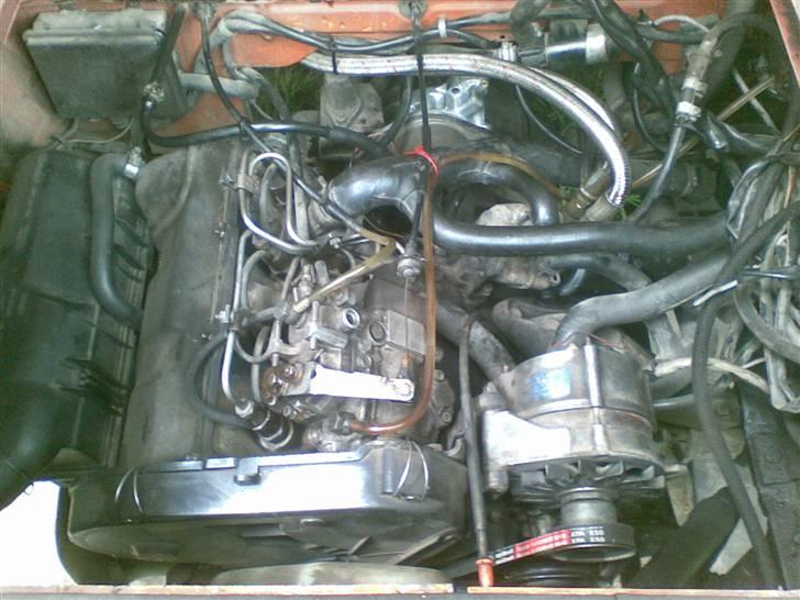 VW Transporter * SOLGT * - Nyrenoveret dieselmotor med ekstra oliekøling og 1 kilerems system. billede 4