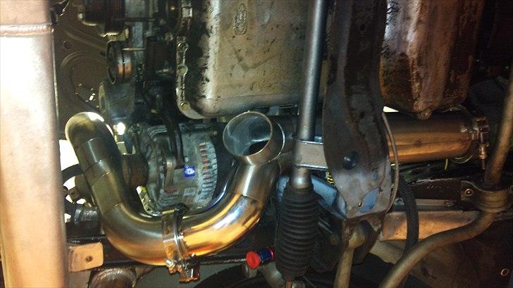 Ford Sierra Estate - Nyt samlerør for de to forrør. billede 6