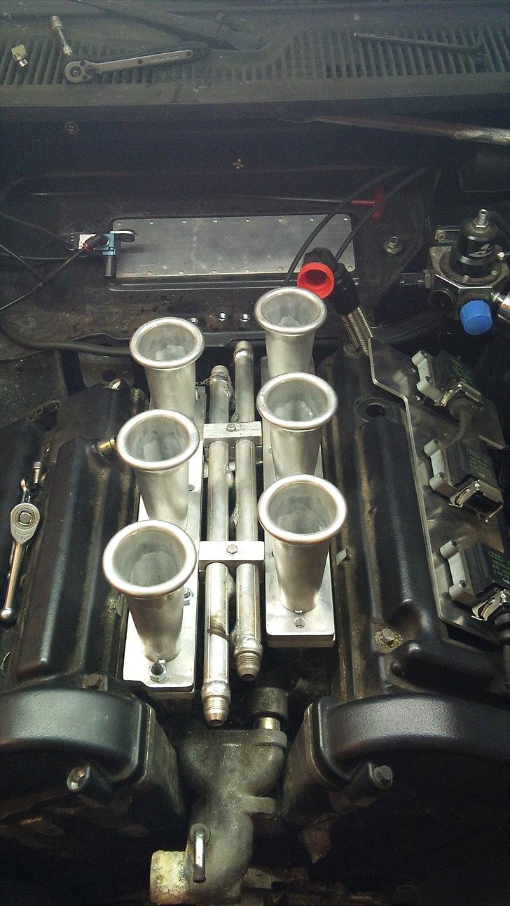 Ford Sierra Estate - Opbygning af det nye plenum. billede 10