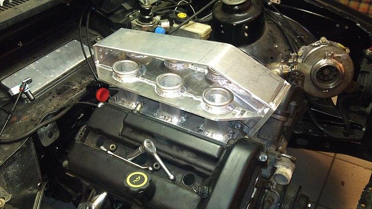 Ford Sierra Estate - Opbygning af det nye plenum. billede 13