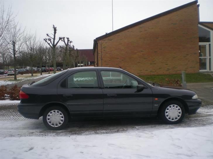 Ford Mondeo SOLGT billede 5
