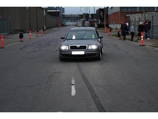 {{currentPhoto.altText}} billede {{currentPhoto.number}}