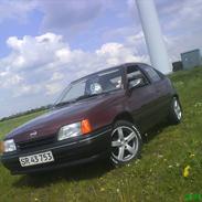Opel Kadett E 1.4i (Skrottet):