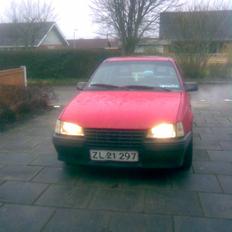 Opel kadett e solgt