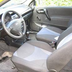 Opel Corsa 1,4 16V SOLGT!