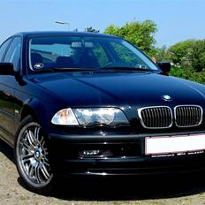 BMW 320i E46