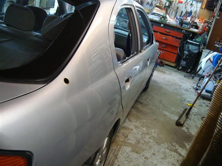 Nissan primera solgt billede 10