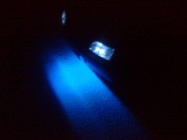 Peugeot 405 Solgt - Min dejlig 405 1.8 GLX billede 1