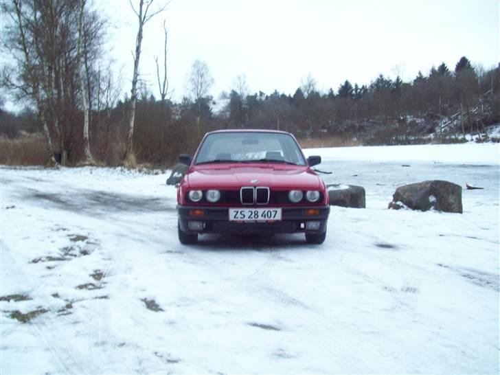 BMW 320i E30 SOLGT billede 2