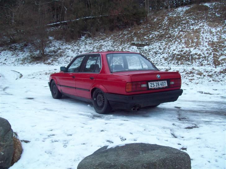 BMW 320i E30 SOLGT billede 8
