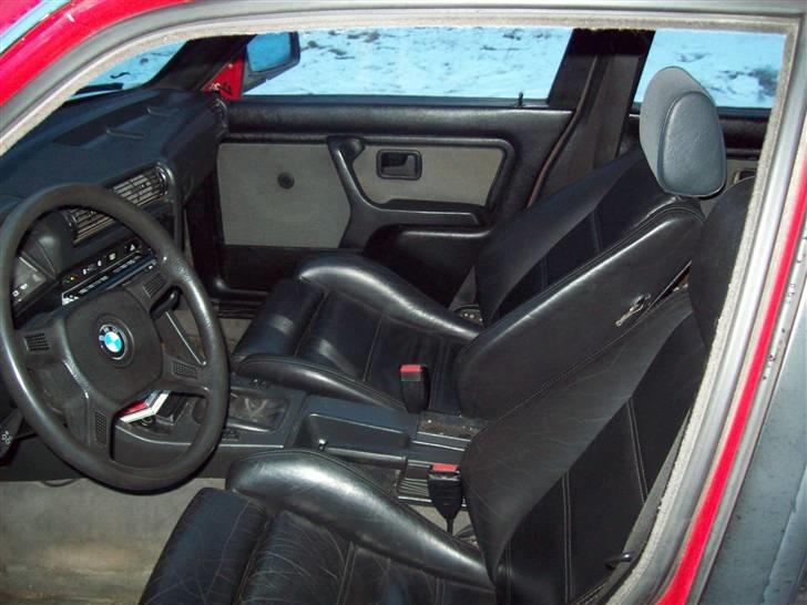 BMW 320i E30 SOLGT billede 11