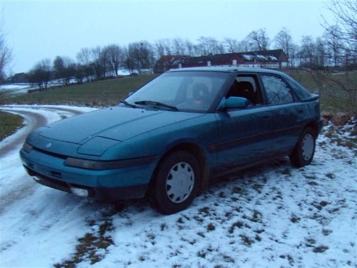 Mazda 323f billede 6